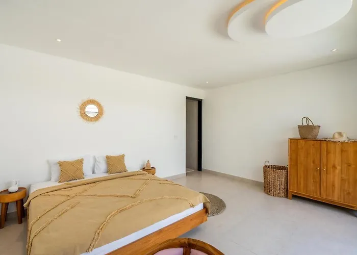 New! Odeon - 5br In Pererenan