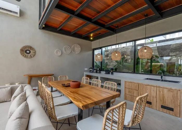 New! Odeon - 5br In Pererenan *