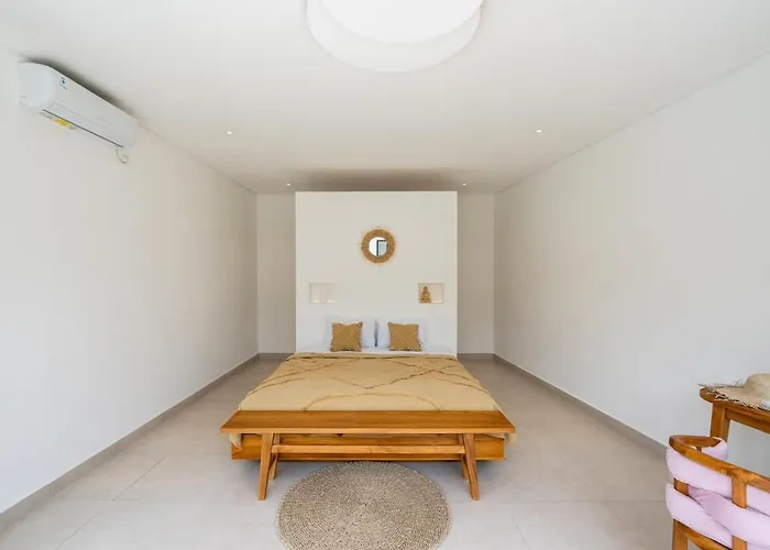 New! Odeon - 5br In Pererenan * 坎古